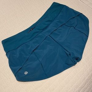turquoise lululemon hotty hot shorts
